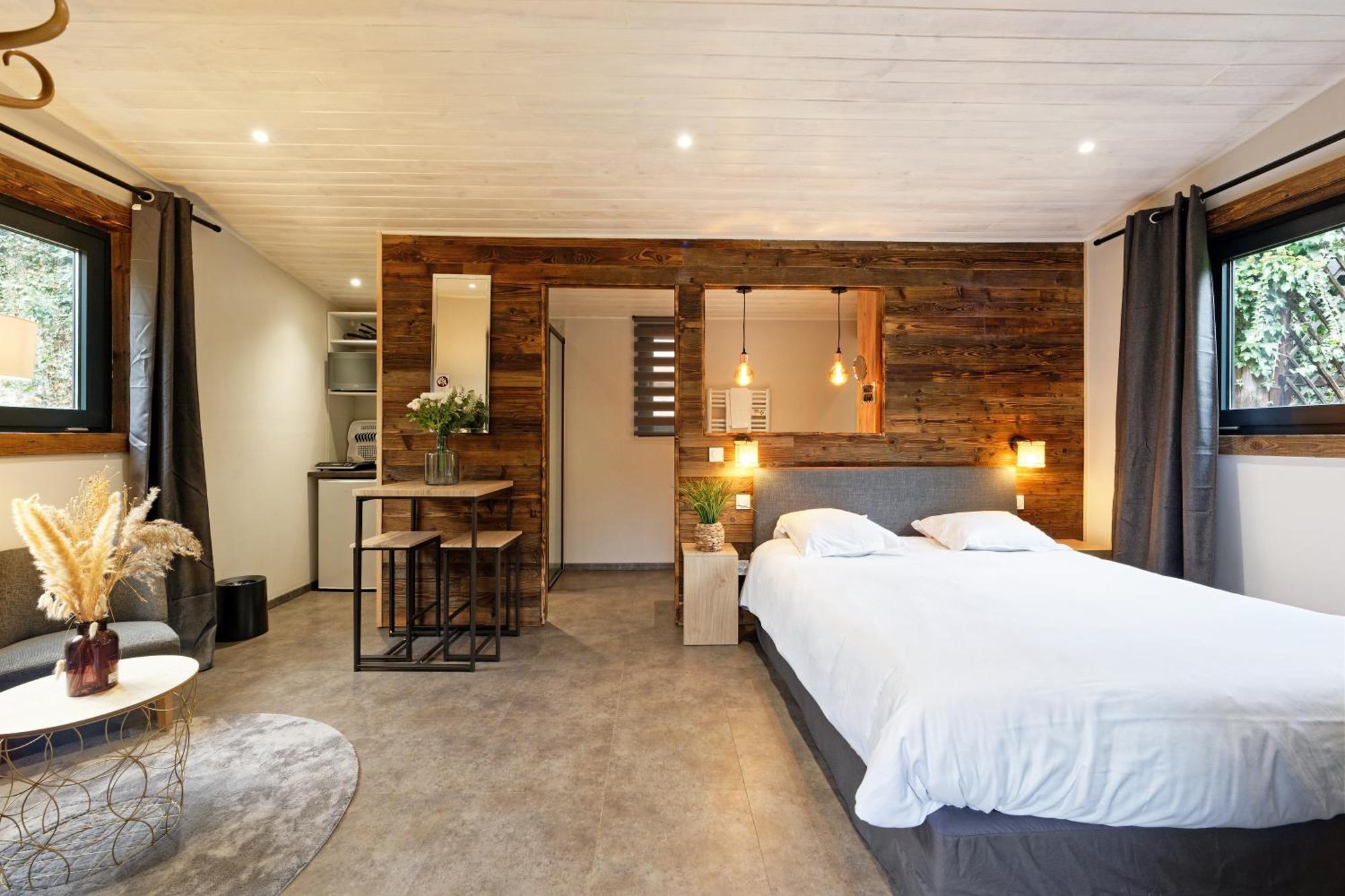 Pied A Terre - Appart'Hotels Au Coeur D'Autun Exterior photo