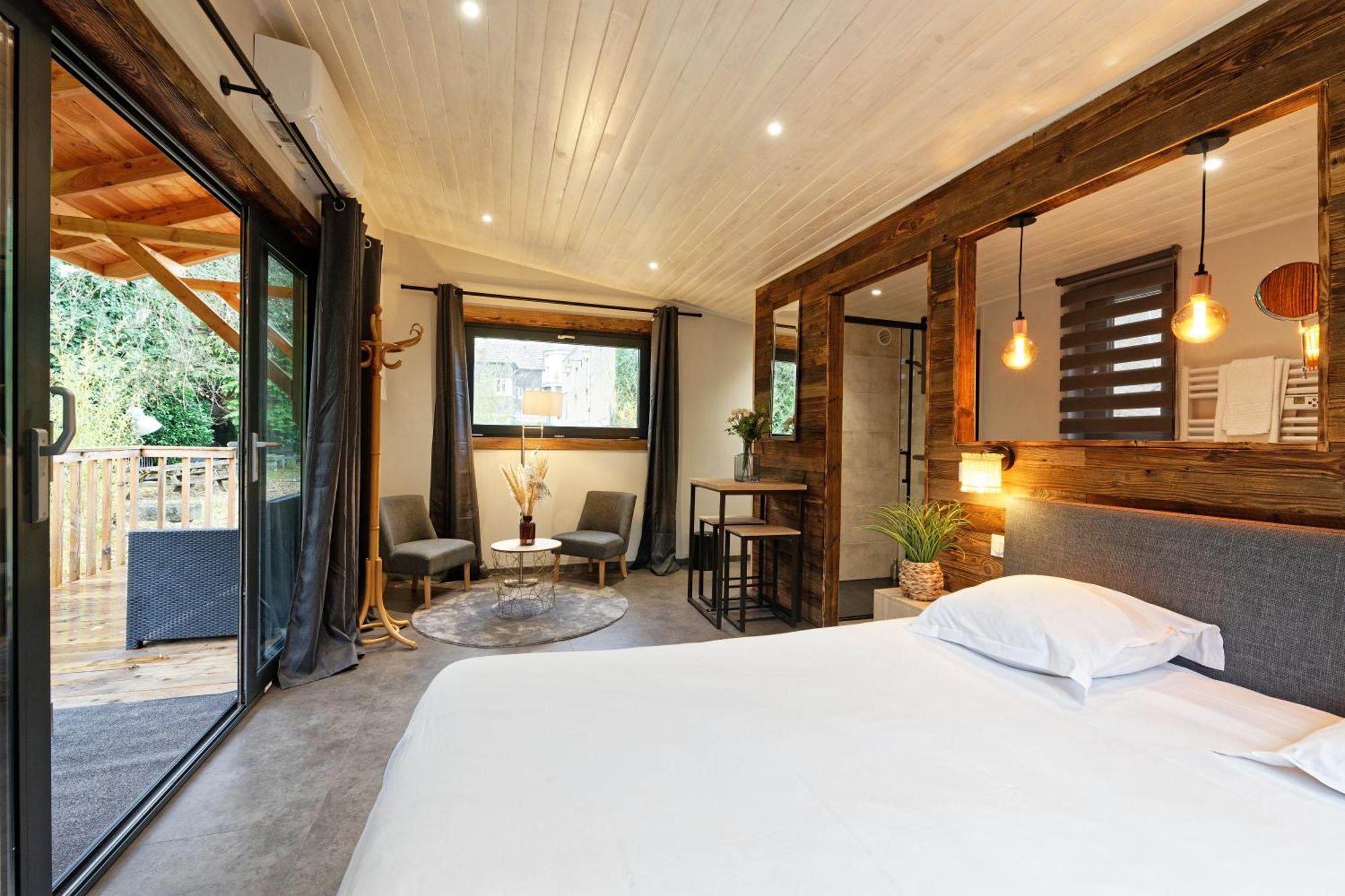 Pied A Terre - Appart'Hotels Au Coeur D'Autun Exterior photo