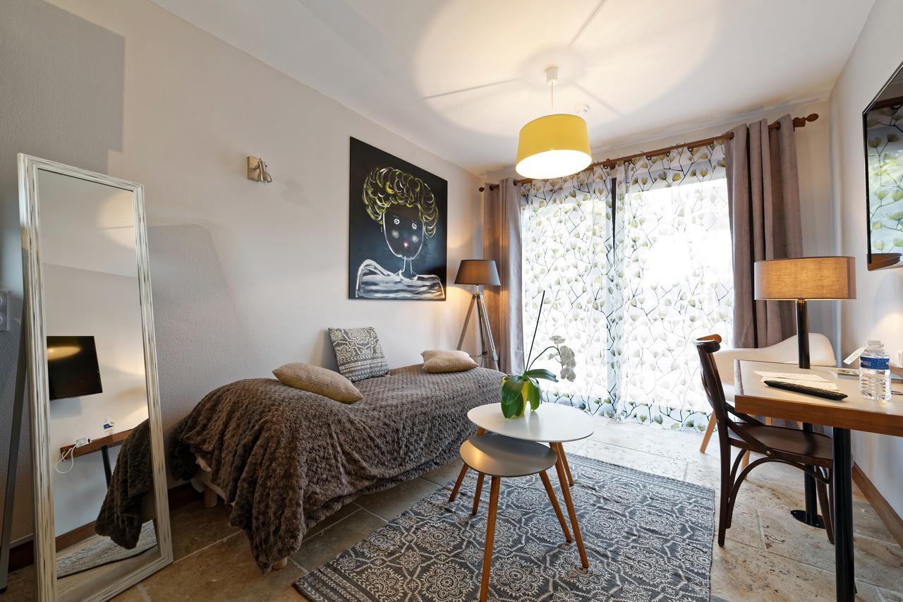 Pied A Terre - Appart'Hotels Au Coeur D'Autun Exterior photo